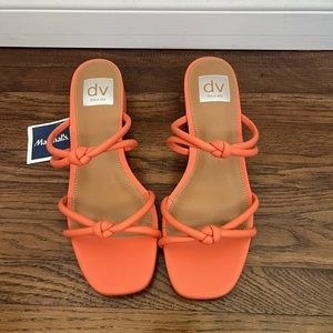 NEW w/Box DV Dolce Vita Wisteria Sandals in Tangerine Size 7 Block Heel